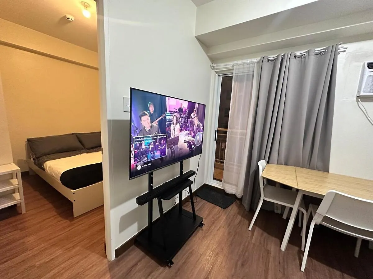 Emmanuel'S Lair Prisma Residences Manila Philippines