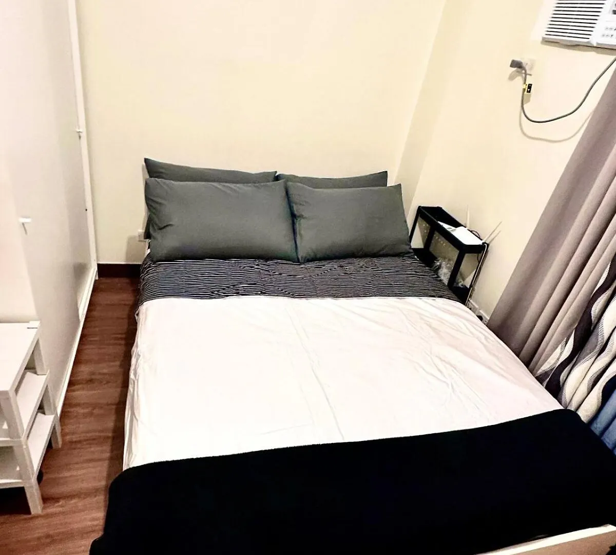 Emmanuel'S Lair Prisma Residences Manila Apartment
